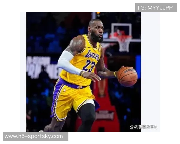 霍里:詹姆斯退役不会随意决定必将盛大宣布如同决定一的方式 霍里:詹姆斯退役不会随意决定必将盛大宣布如同决定一的方式