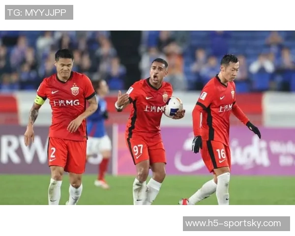 上海海港队提前集结备战训练中中秋节期间不放松全力以赴迎接挑战 上海海港队提前集结备战训练中中秋节期间不放松全力以赴迎接挑战